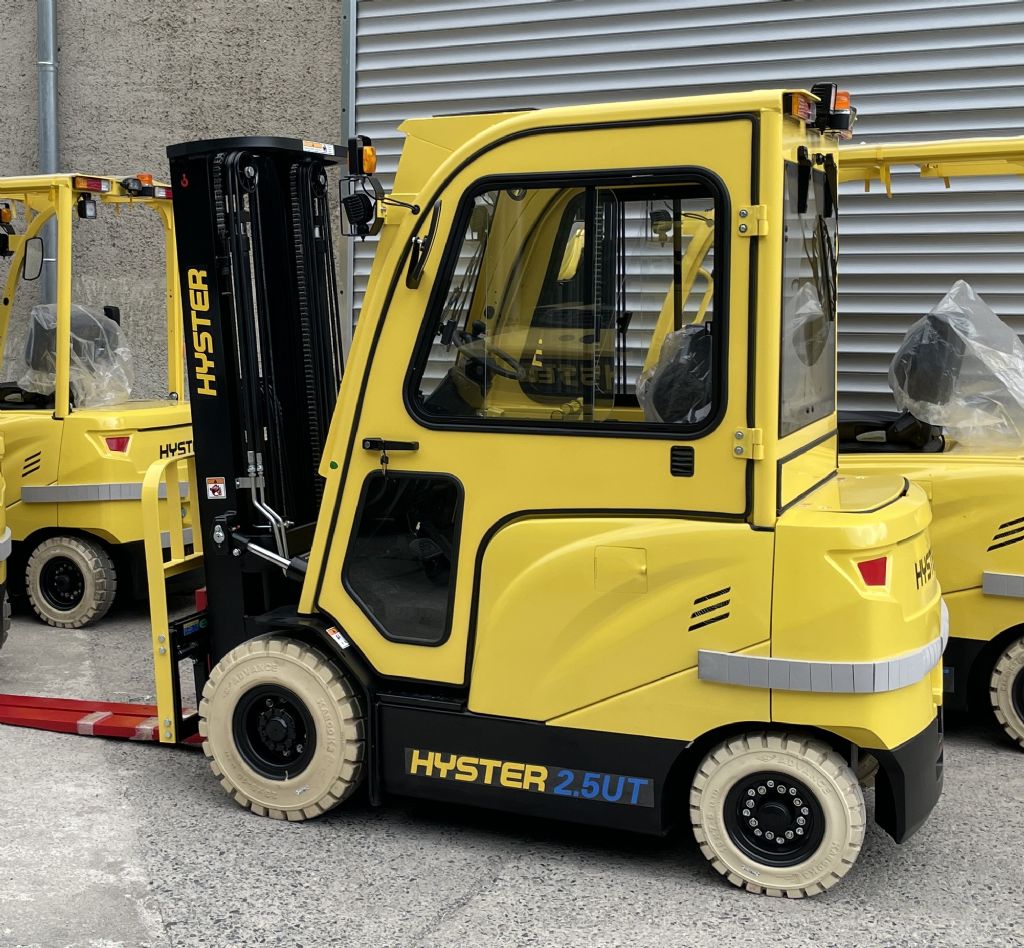 Hyster J2.5UTL Elektro 4 Rad-Stapler flurfoerdertechnik-sachsen.de