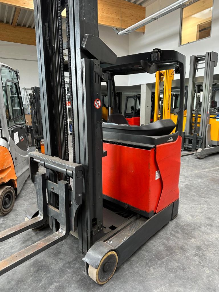 Linde R14-01 Reach Truck www.fm-foerdertechnik.com