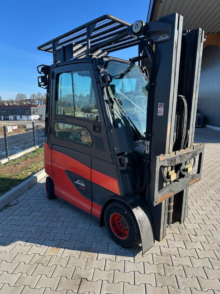 Linde E30HL-01/600 Electric 4-wheel forklift www.fm-foerdertechnik.com