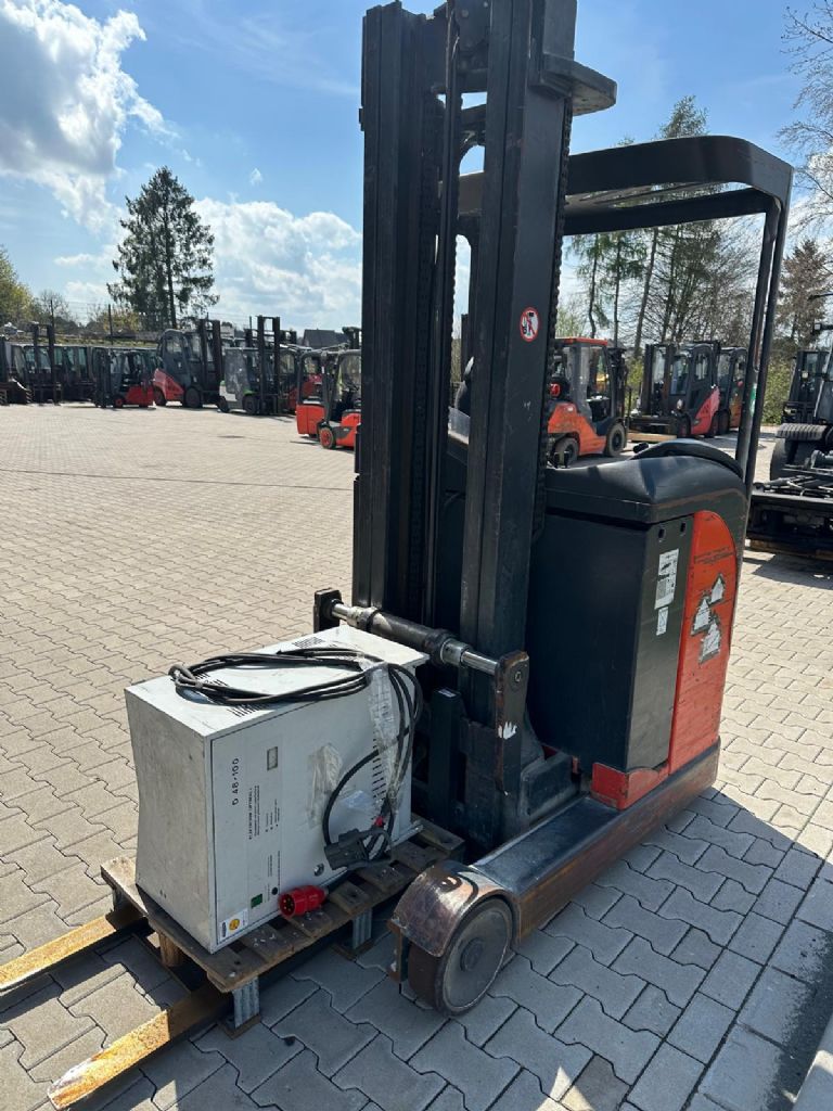 Linde R14 Reach Truck www.fm-foerdertechnik.com