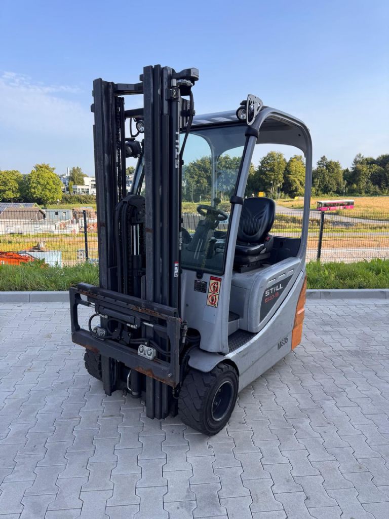 Still RX20-18 Electric 3-wheel forklift www.fm-foerdertechnik.com