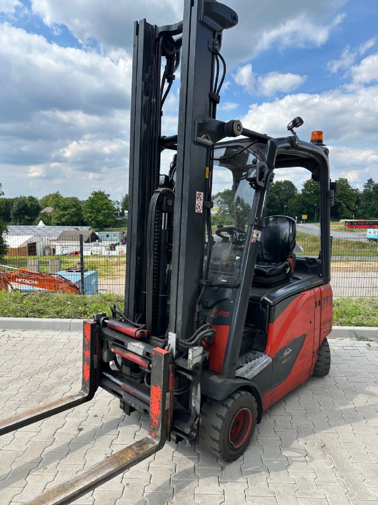Linde E20 Electric 4-wheel forklift www.fm-foerdertechnik.com