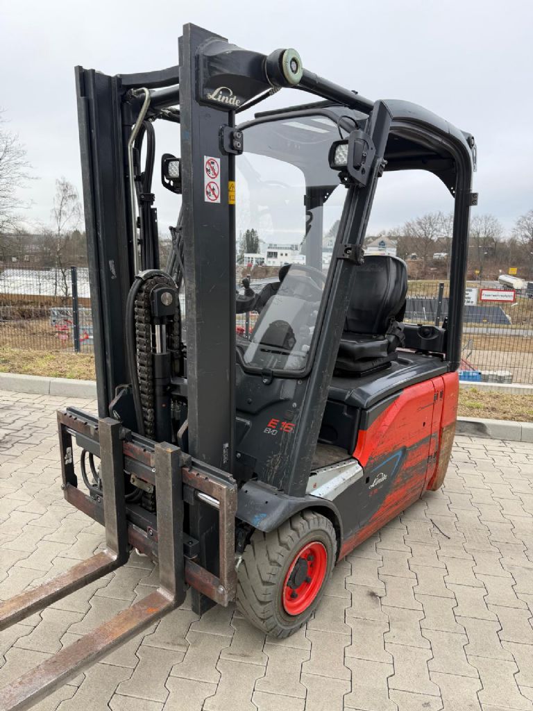 Linde E16-02 Elektro 3 Rad-Stapler www.fm-foerdertechnik.com