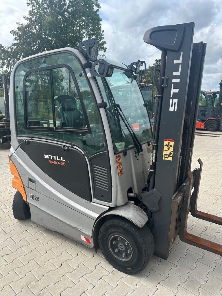 Still RX60-25 Electric 4-wheel forklift www.fm-foerdertechnik.com