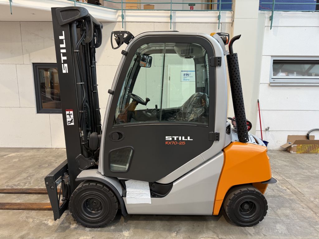 Still-RX 70-25 / Kabine / ZVG + SS-Dieselstapler-www.forkliftcenter-bremen.de
