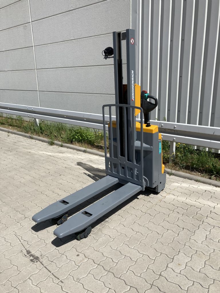 Jungheinrich-EMD115i / 2761 Std.-High Lift stacker-www.forkliftcenter-bremen.de