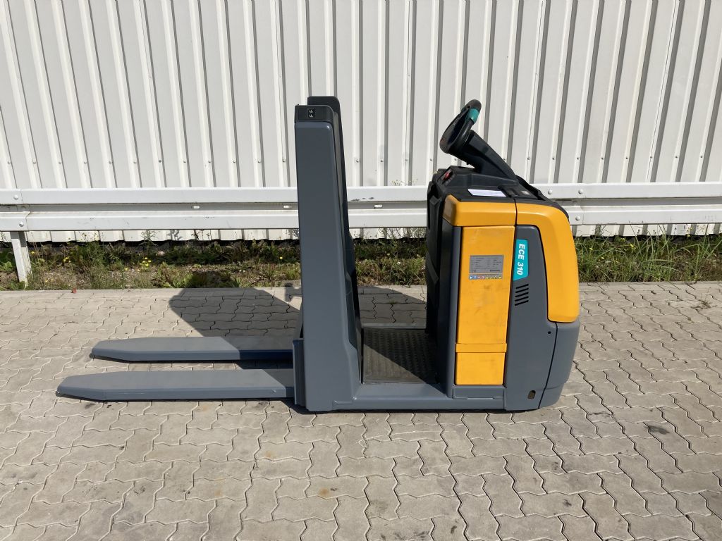 Jungheinrich-ECE 310-Low Level Order Picker-www.forkliftcenter-bremen.de