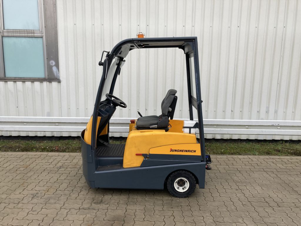 Jungheinrich-EZS 570 / 366 Std. -Schlepper-www.forkliftcenter-bremen.de