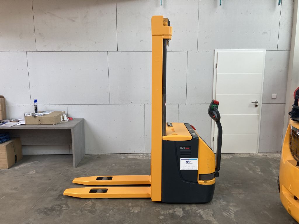 Jungheinrich-EJC 14 / Batt. 2021-Hochhubwagen-www.forkliftcenter-bremen.de