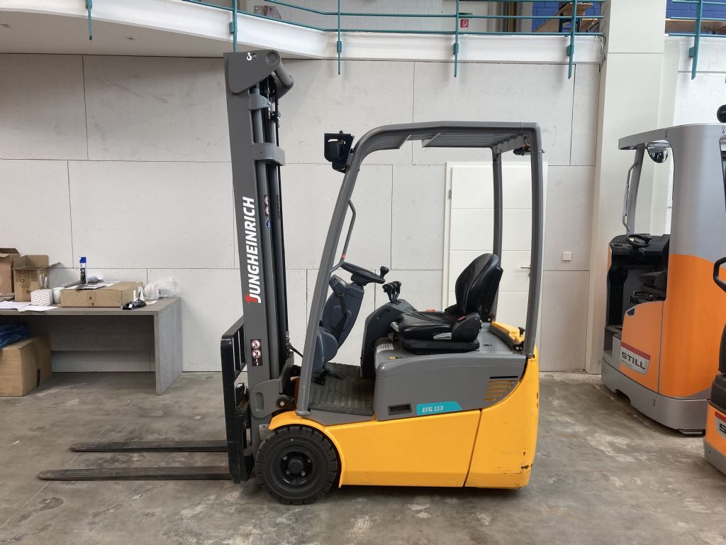 Jungheinrich-EFG 113 / 149 Std. -Elektro 3 Rad-Stapler-www.forkliftcenter-bremen.de