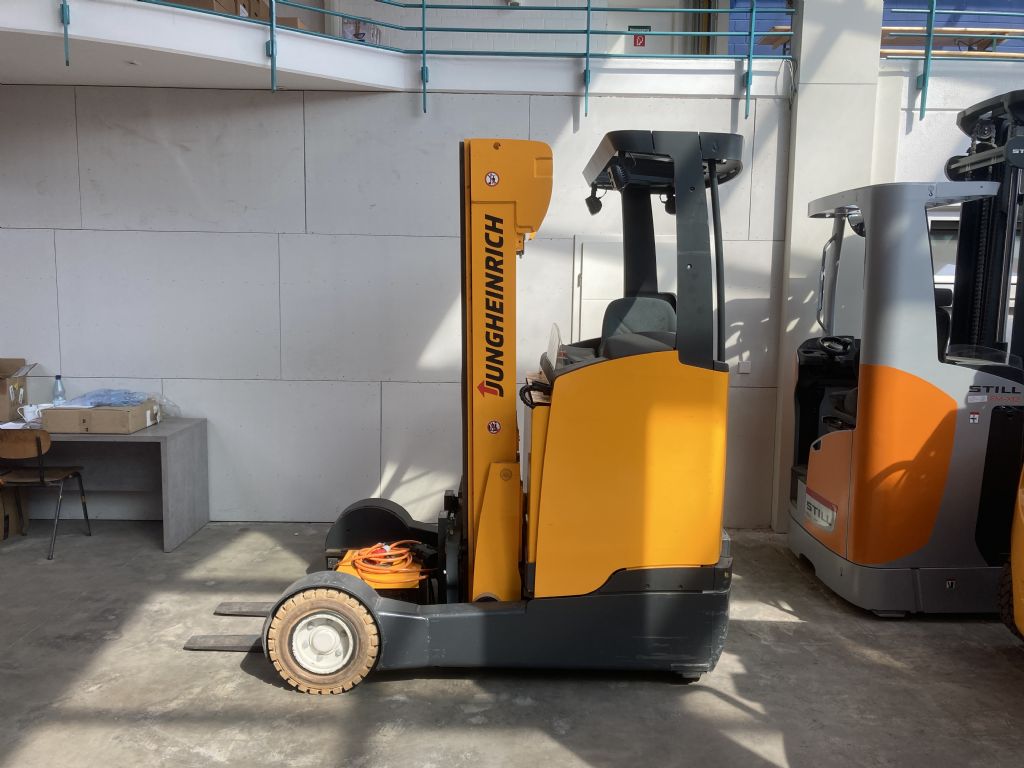 Jungheinrich-ETVC 20 / 630 Std. / Neuwertig-Schubmaststapler-www.forkliftcenter-bremen.de