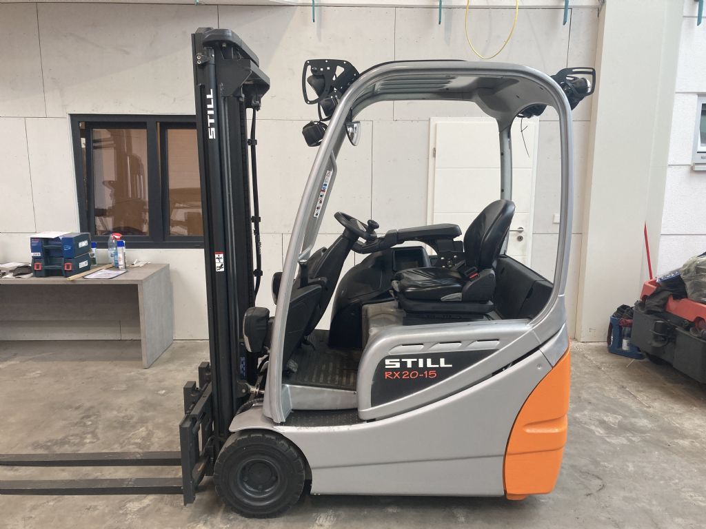 Still-RX 20-15 / 4150 Std. / AKKU 2021-Elektro 3 Rad-Stapler-www.forkliftcenter-bremen.de