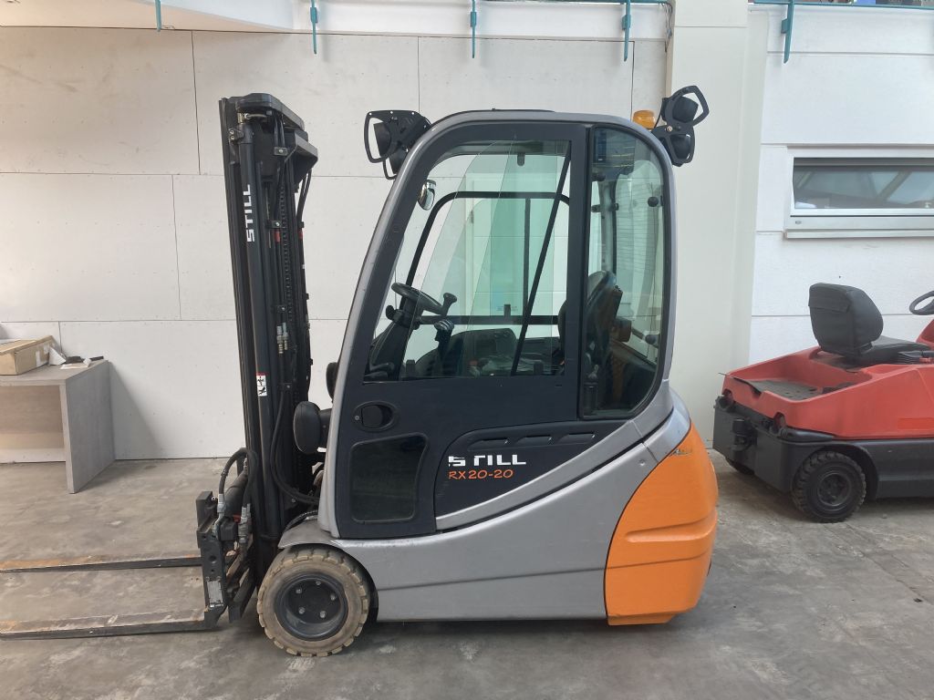 Still-RX 20-20 / Batt. 2020-Elektro 3 Rad-Stapler-www.forkliftcenter-bremen.de