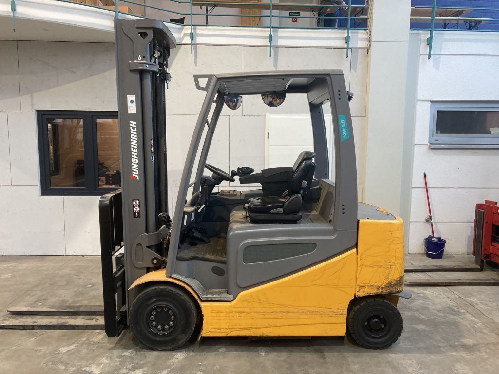 Jungheinrich-EFG 430 S / 2686 Std. / Batt. 2018 -Electric 4-wheel forklift-www.forkliftcenter-bremen.de