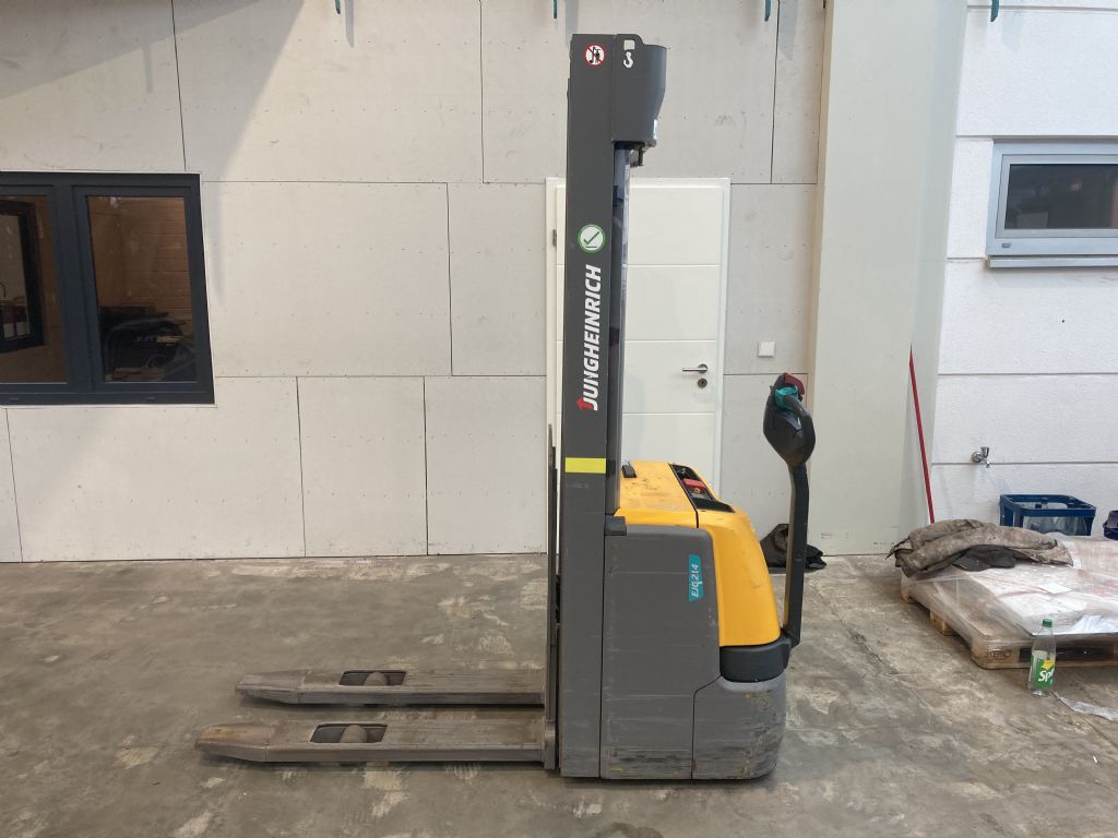 Jungheinrich-EJC 214 / 2382 Std. -Hochhubwagen-www.forkliftcenter-bremen.de