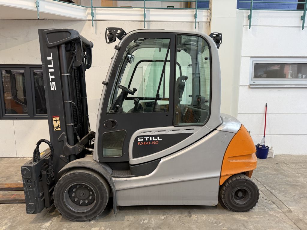 Still-RX 60-50 / AKKU 2021 / 5915 Std.-Elektro 4 Rad-Stapler-www.forkliftcenter-bremen.de