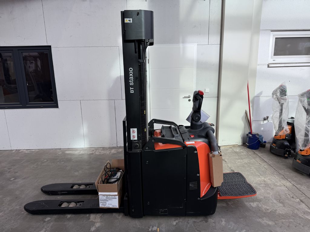 Toyota-SPE 160 L / Demo / 3 Std. -Stoccatore-www.forkliftcenter-bremen.de