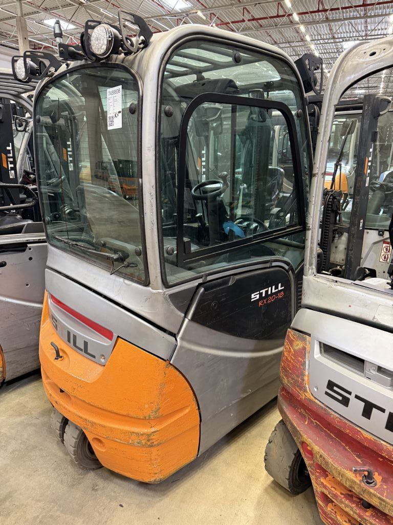 Still-RX 20-18 / AKKU 2022 / 2821 Std. -Elektro 3 Rad-Stapler-www.forkliftcenter-bremen.de