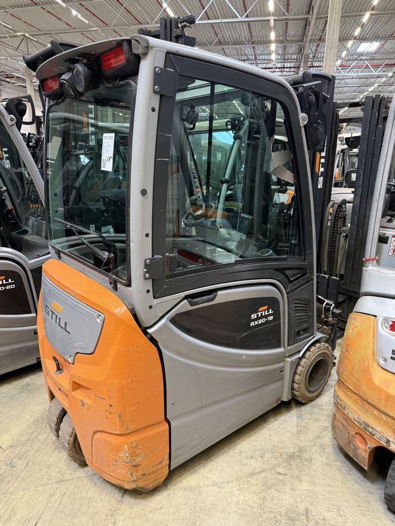 Still-RX 20-18 / 3952 Std. -Elektro 3 Rad-Stapler-www.forkliftcenter-bremen.de