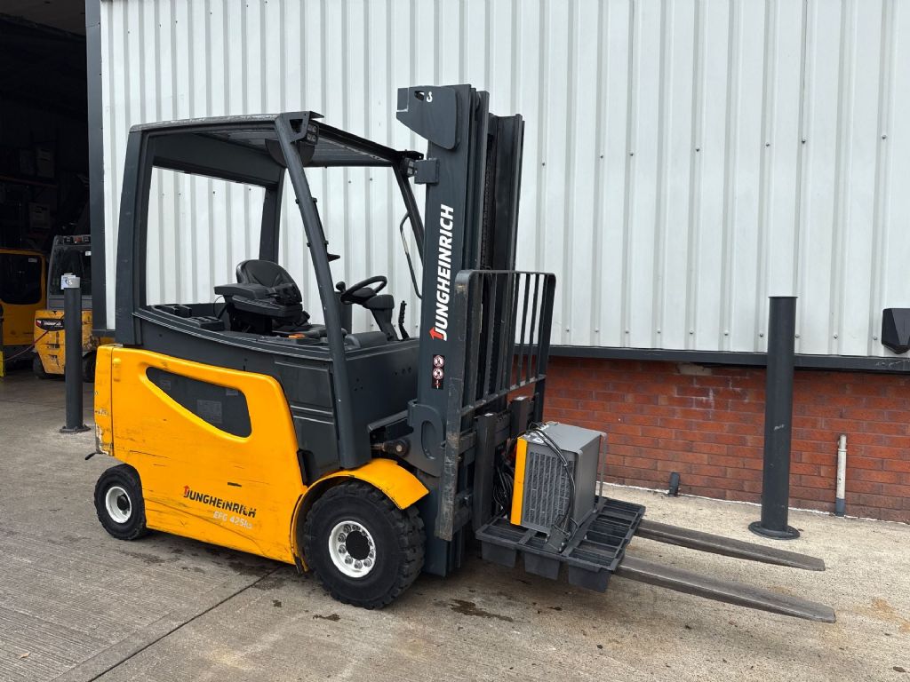 Jungheinrich-EFG 425 Ks-Elektro 4 Rad-Stapler-www.forkliftcenter-bremen.de