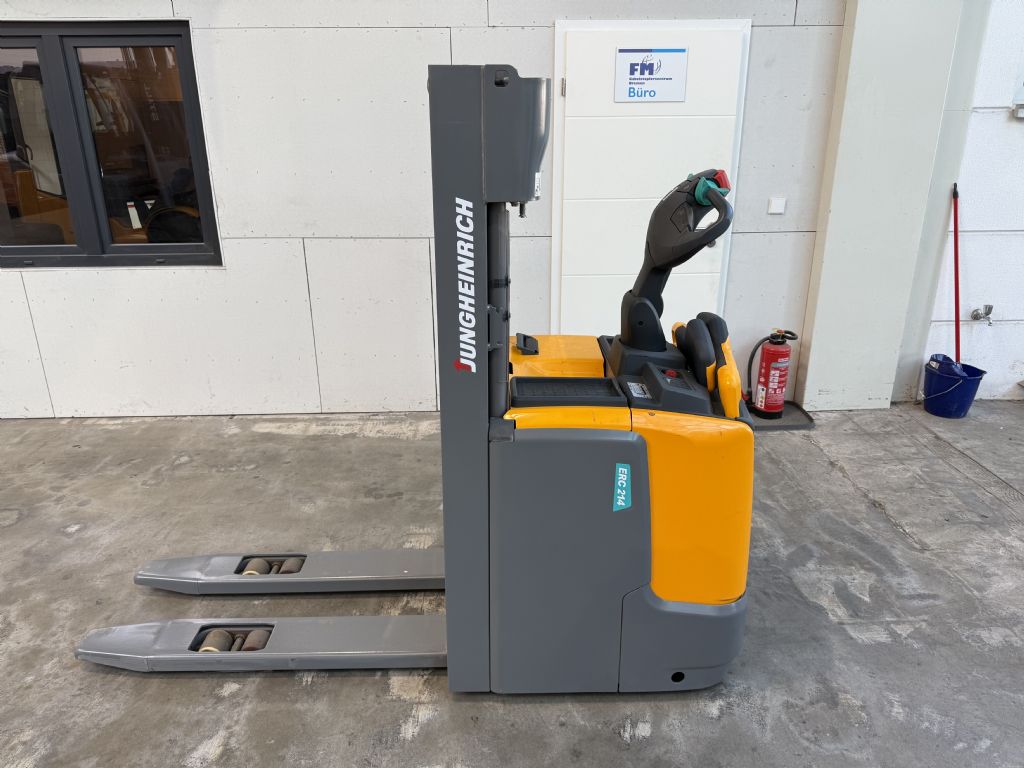 Jungheinrich-ERC 214 / 962 Std. / Waage-Double stacker-www.forkliftcenter-bremen.de