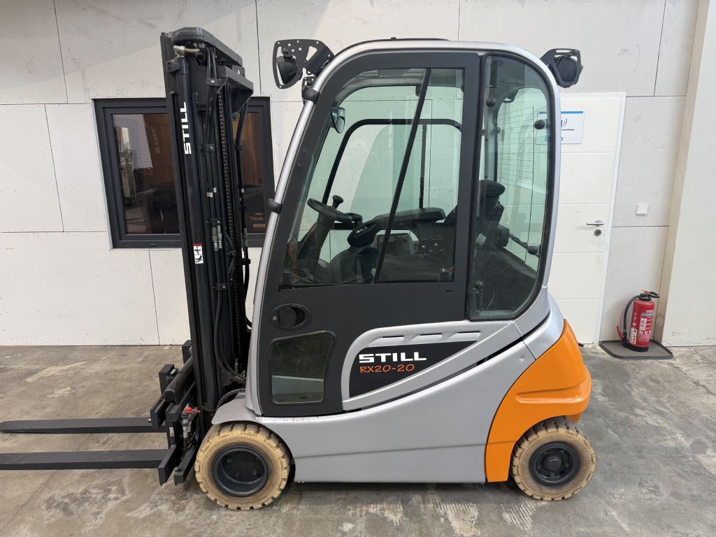 Still-RX 20-20 P / 3127 Std. / AKKU 2023-Elektro 4 Rad-Stapler-www.forkliftcenter-bremen.de