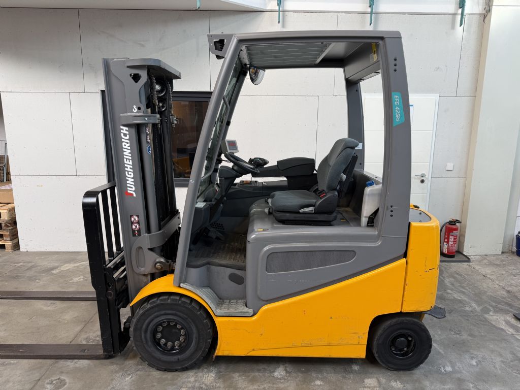 Jungheinrich-EFG 425 K SP / 1702 Std. / Container Version-Elektro 4 Rad-Stapler-www.forkliftcenter-bremen.de