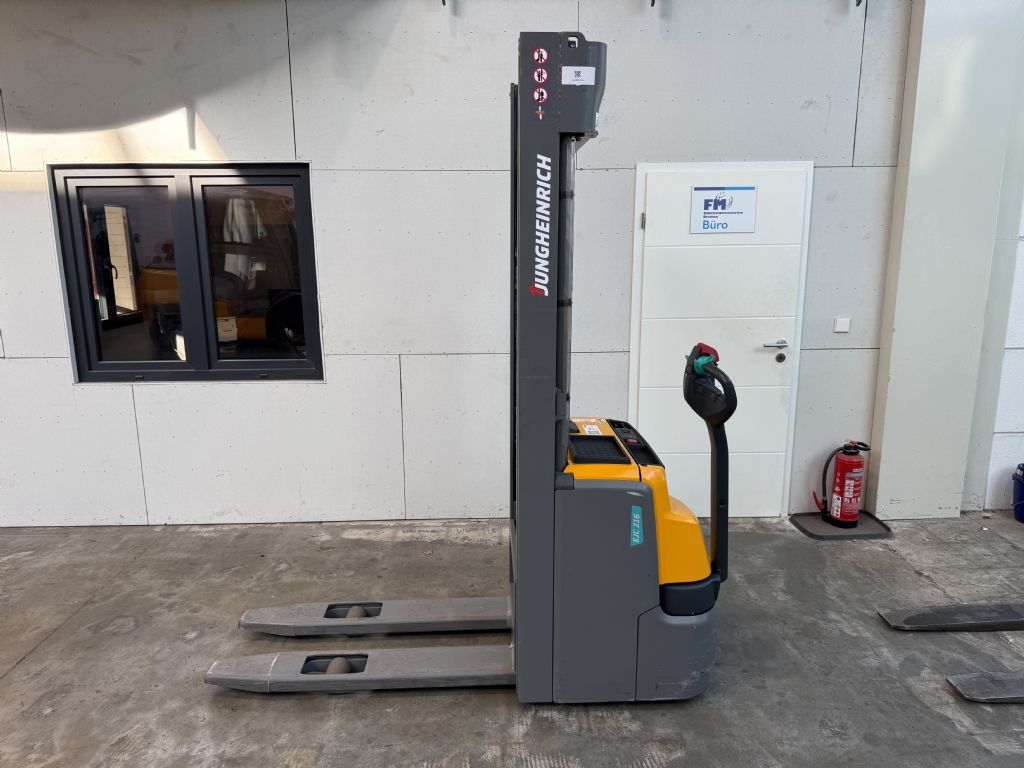 Jungheinrich-EJC 216 / nur 63 Std. -High Lift stacker-www.forkliftcenter-bremen.de