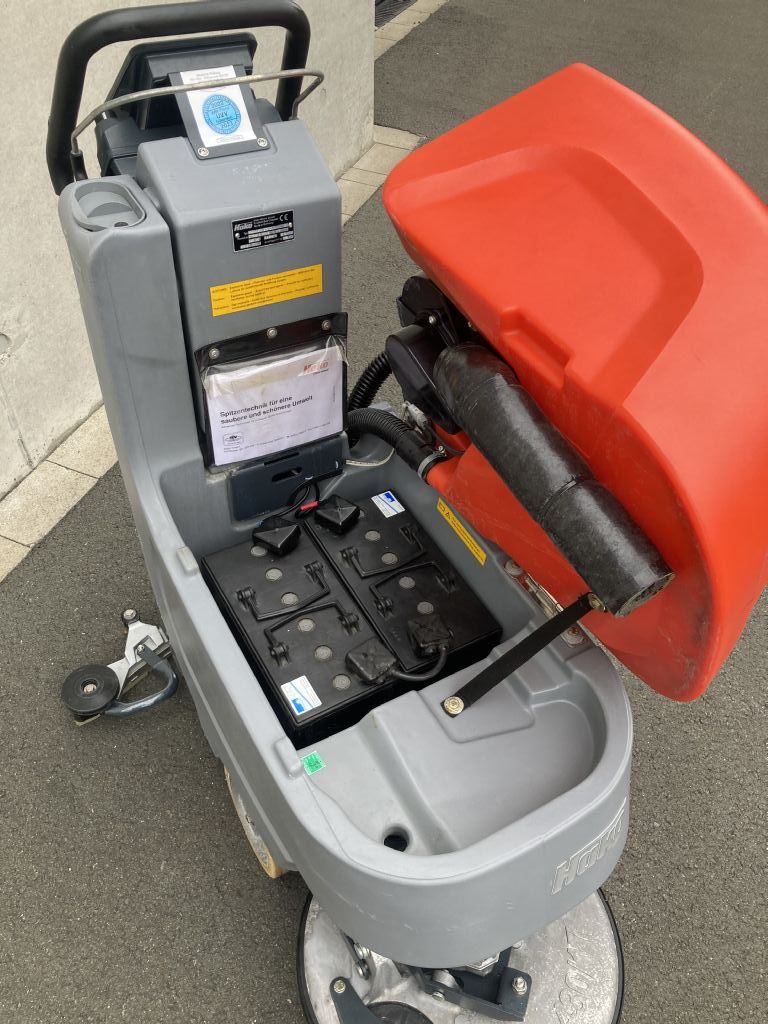 Hako-hakomatic B30CL TB430-Scheuersaugmaschine-www.frenz-gabelstapler.de Hako-hakomatic B30CL TB430-Scheuersaugmaschine-www.frenz-gabelstapler.de