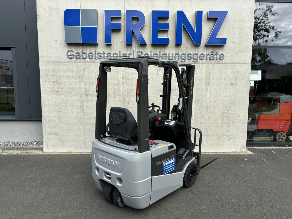 Nissan-AS1N1L15Q-Elektro 3 Rad-Stapler-www.frenz-gabelstapler.de Nissan-AS1N1L15Q-Elektro 3 Rad-Stapler-www.frenz-gabelstapler.de