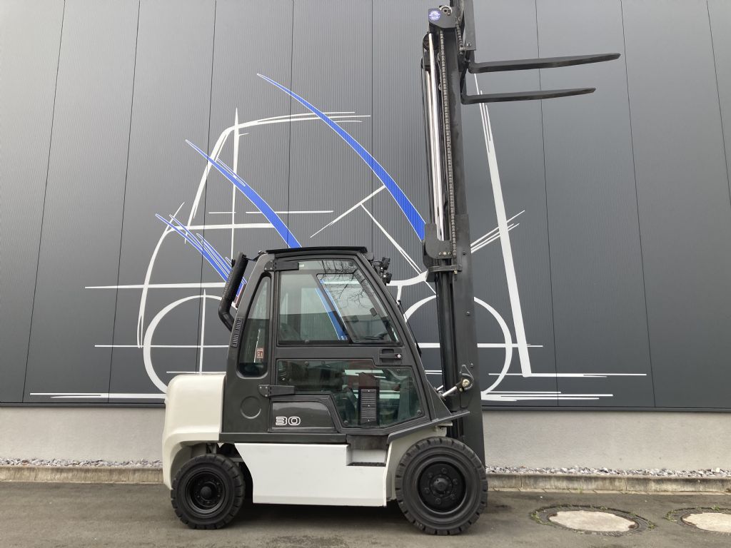UniCarriers-YG1D2A30Q-Dieselstapler-www.frenz-gabelstapler.de UniCarriers-YG1D2A30Q-Dieselstapler-www.frenz-gabelstapler.de