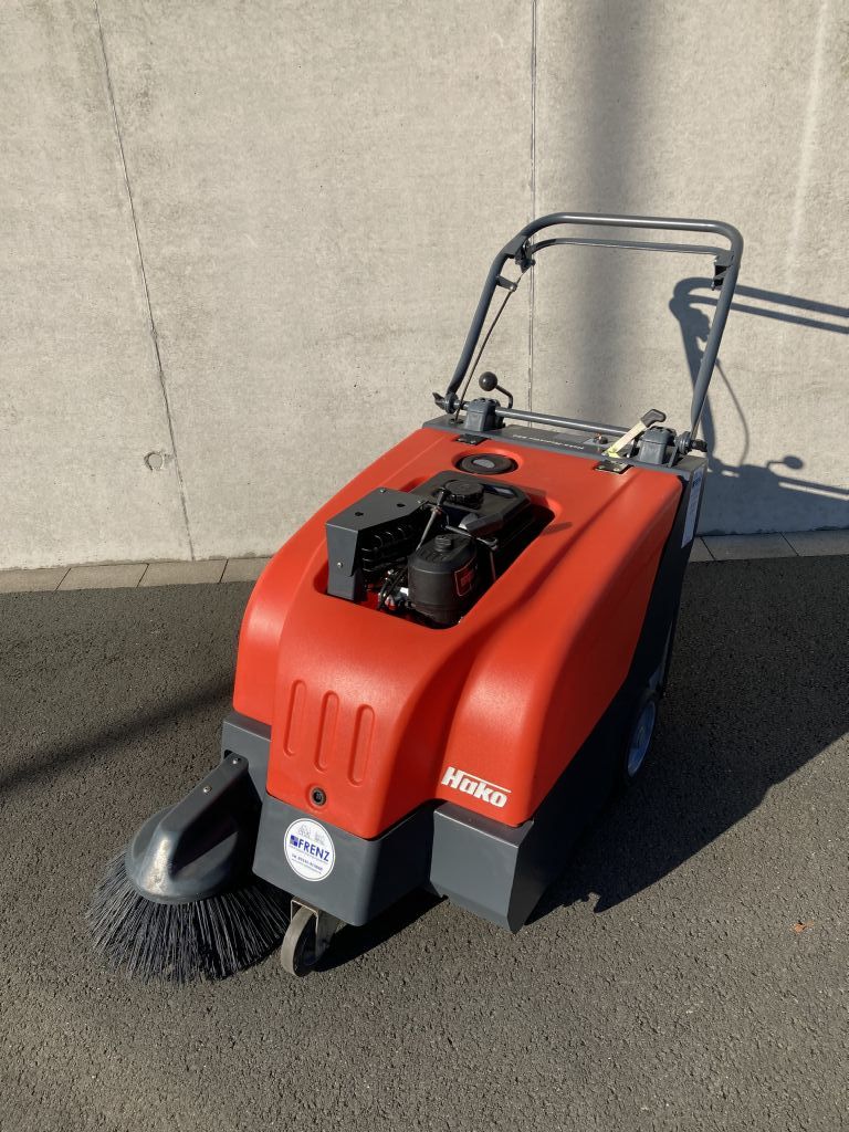 Hako-Hamster 650V-Kehrsaugmaschine-www.frenz-gabelstapler.de Hako-Hamster 650V-Kehrsaugmaschine-www.frenz-gabelstapler.de