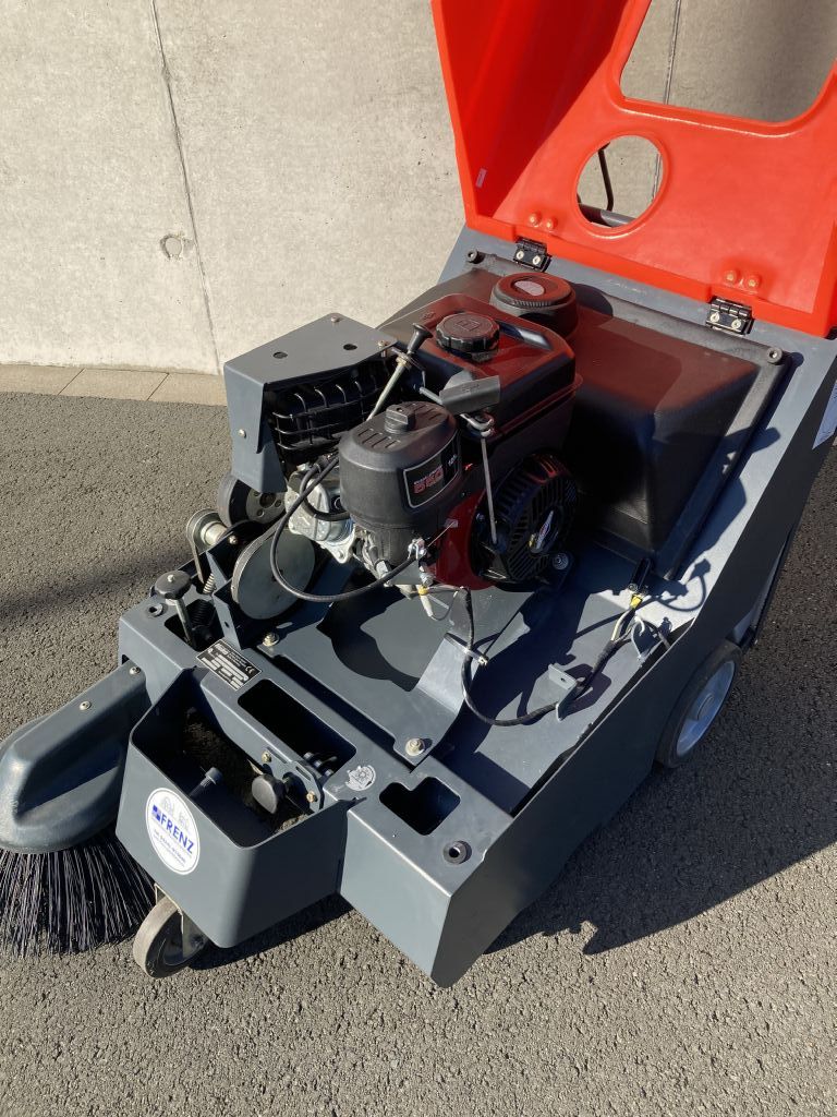 Hako-Hamster 650V-Kehrsaugmaschine-www.frenz-gabelstapler.de Hako-Hamster 650V-Kehrsaugmaschine-www.frenz-gabelstapler.de