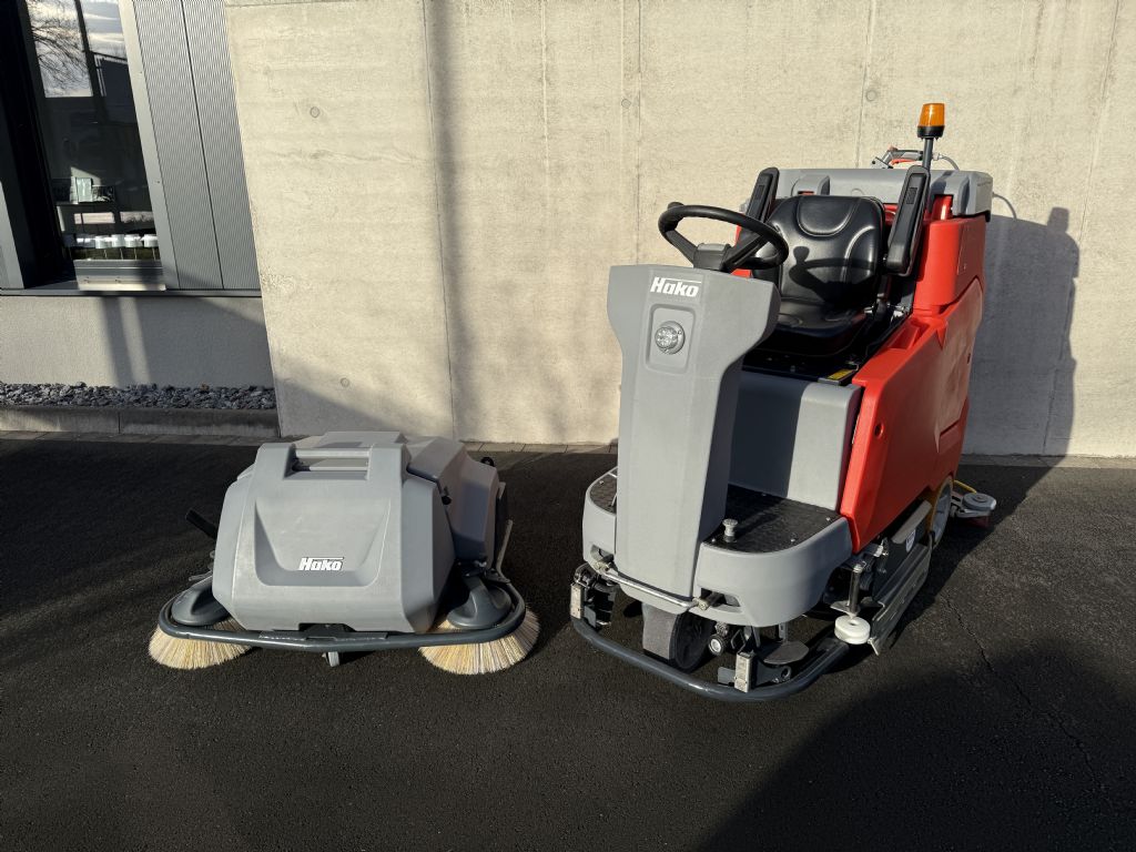 Hako-Scrubmaster B175R X-AC TB900-Kehrsaugmaschine-www.frenz-gabelstapler.de