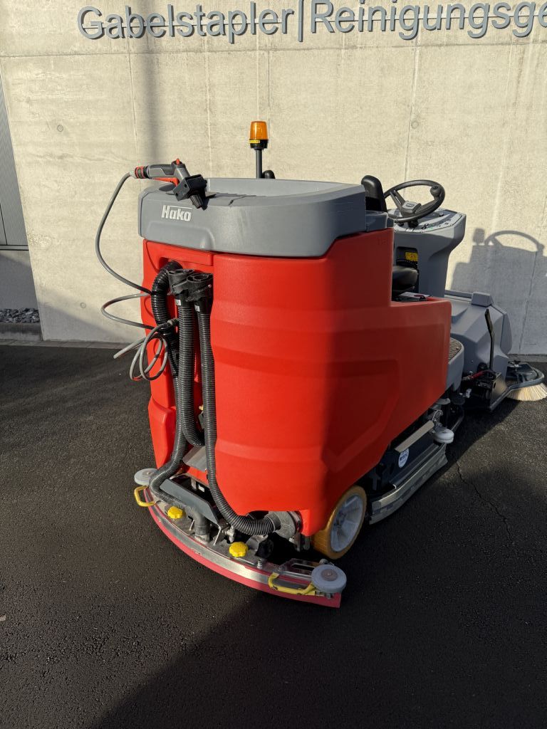 Hako-Scrubmaster B175R X-AC TB900-Kehrsaugmaschine-www.frenz-gabelstapler.de