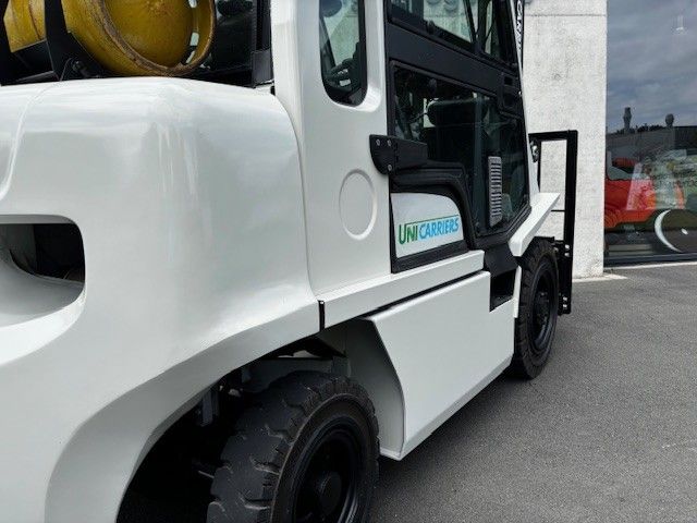 UniCarriers-U1D2A25LQ-Treibgasstapler-www.frenz-gabelstapler.de UniCarriers-U1D2A25LQ-Treibgasstapler-www.frenz-gabelstapler.de