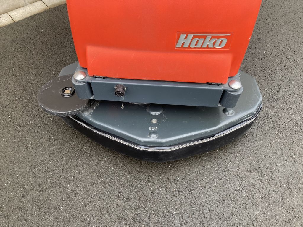 Hako-Hakomatic B855-Scheuersaugmaschine-www.frenz-gabelstapler.de Hako-Hakomatic B855-Scheuersaugmaschine-www.frenz-gabelstapler.de