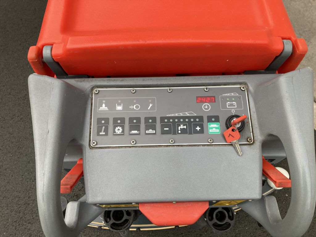 Hako-Hakomatic B855-Scheuersaugmaschine-www.frenz-gabelstapler.de Hako-Hakomatic B855-Scheuersaugmaschine-www.frenz-gabelstapler.de