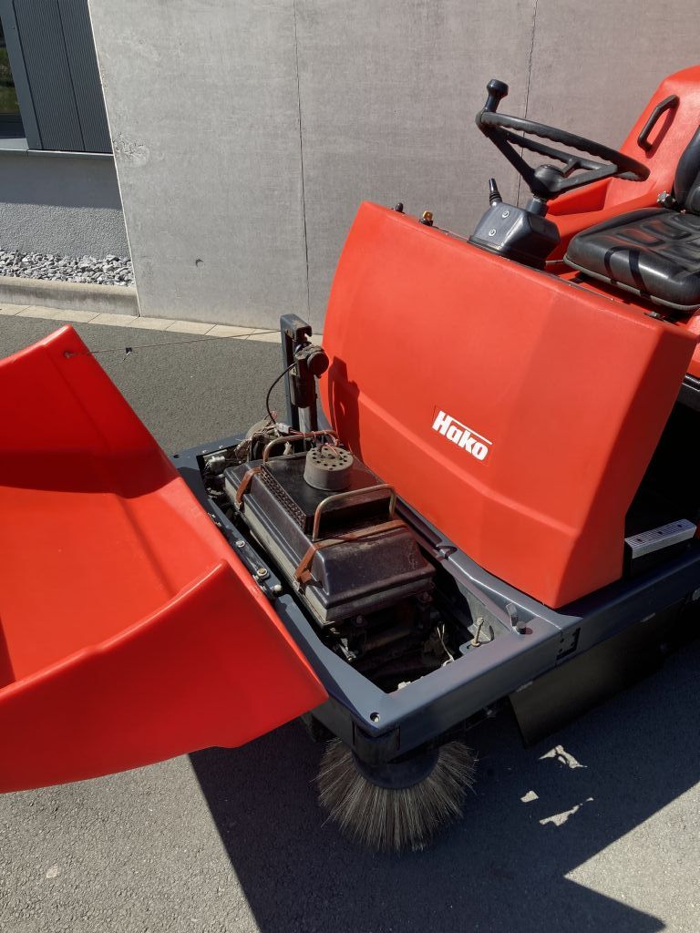 Hako-Hakomatic B1100 CL TB1230-Scheuersaugmaschine-www.frenz-gabelstapler.de Hako-Hakomatic B1100 CL TB1230-Scheuersaugmaschine-www.frenz-gabelstapler.de