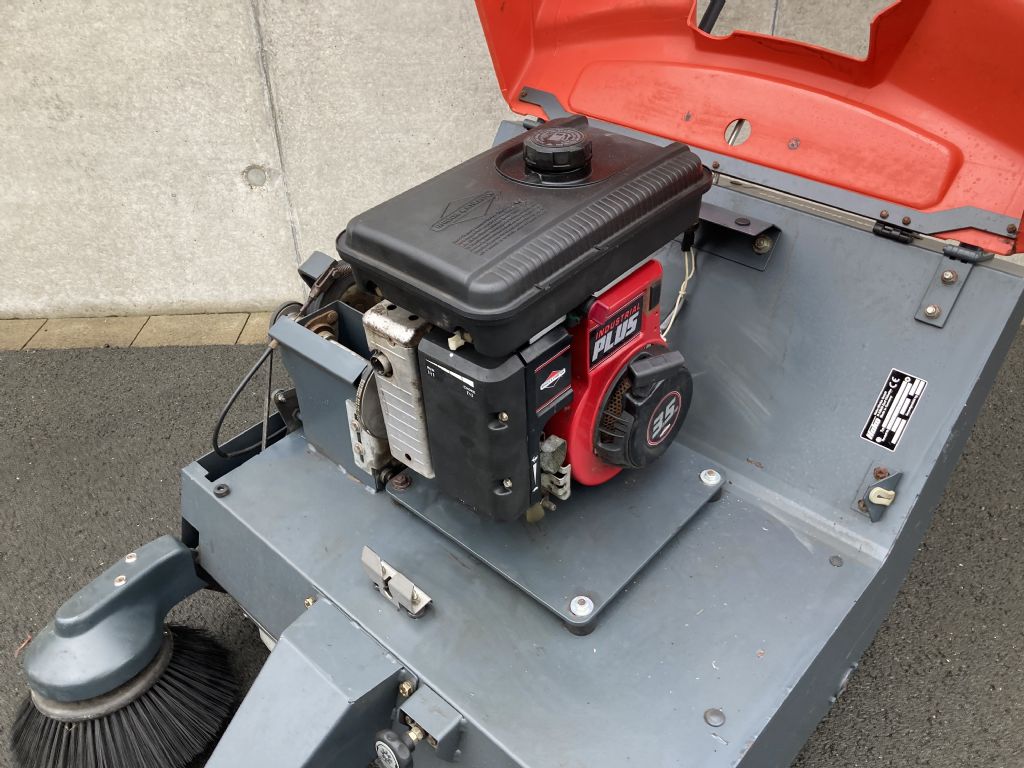 Hako-Hamster 780V-Kehrsaugmaschine-www.frenz-gabelstapler.de