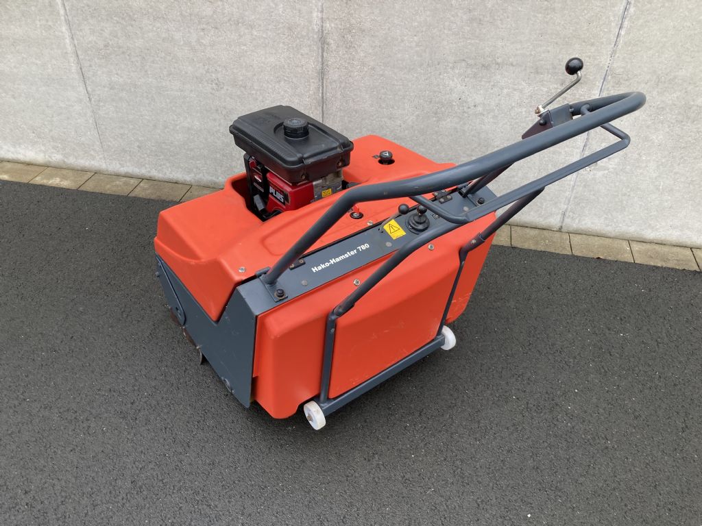 Hako-Hamster 780V-Kehrsaugmaschine-www.frenz-gabelstapler.de