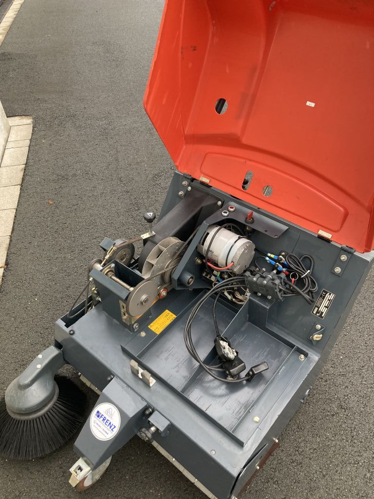 Hako-Hamster 780E-Kehrsaugmaschine-www.frenz-gabelstapler.de Hako-Hamster 780E-Kehrsaugmaschine-www.frenz-gabelstapler.de
