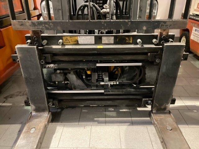 Jungheinrich-EFG316-ZZ330-Elektro 3 Rad-Stapler-www.frenz-gabelstapler.de Jungheinrich-EFG316-ZZ330-Elektro 3 Rad-Stapler-www.frenz-gabelstapler.de