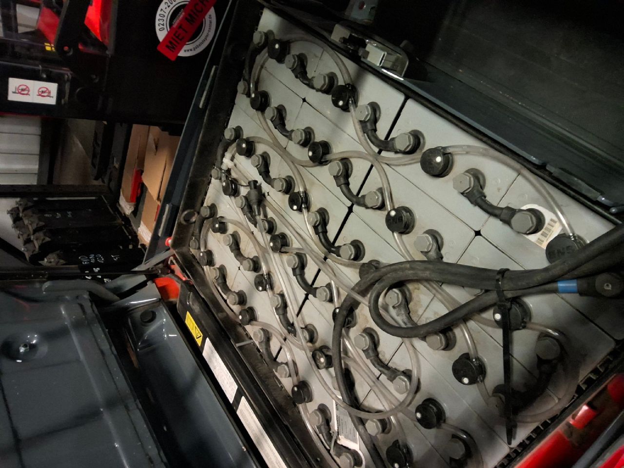 Toyota 8FBEK18T Elektro 3 Rad-Stapler www.gabelstapler-center.de