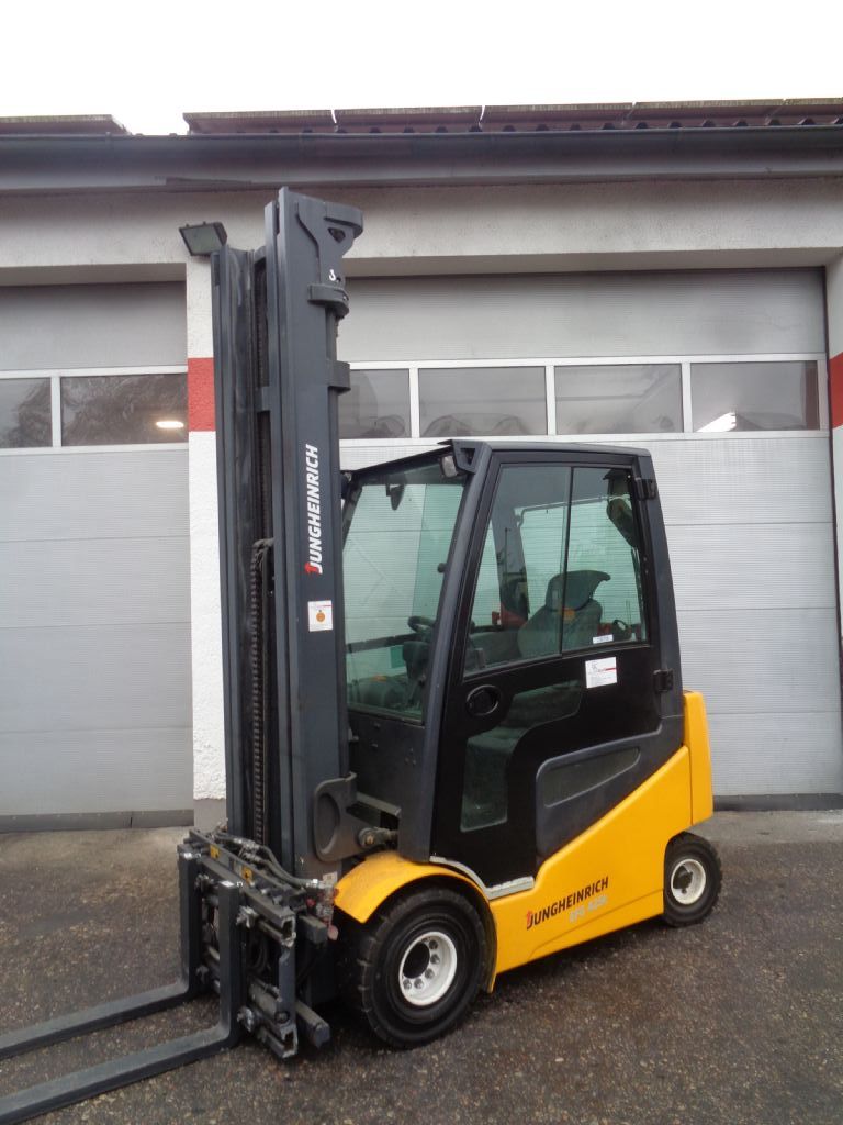 Jungheinrich-EFG425k-Elektro 4 Rad-Stapler www.gabelstapler-graf.de