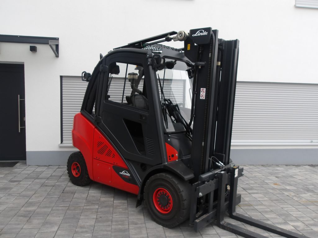 Linde-H30D-Dieselstapler www.graf-stapler.de