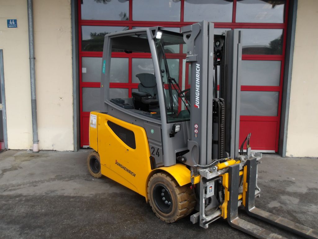 Jungheinrich-EFG430-Elektro 4 Rad-Stapler www.gabelstapler-graf.de