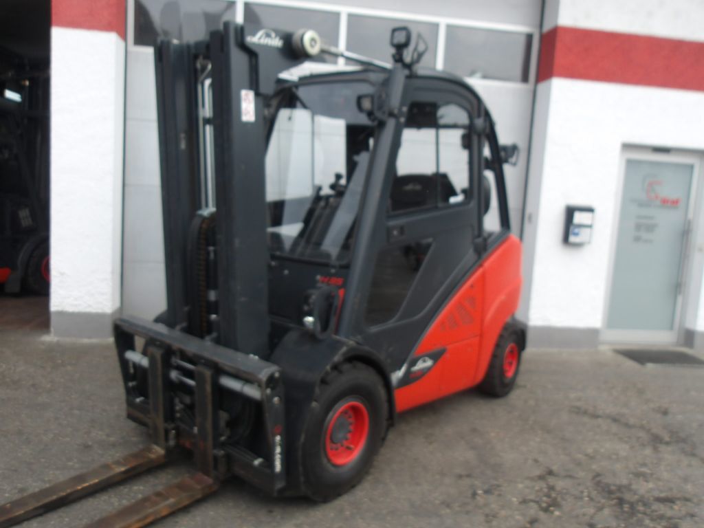 Linde-H35D-02-Dieselstapler www.gabelstapler-graf.de