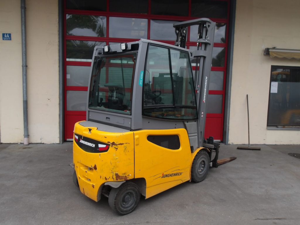 Jungheinrich-EFG425-Elektro 4 Rad-Stapler www.gabelstapler-graf.de