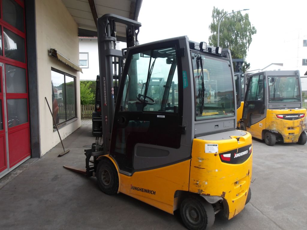 Jungheinrich-EFG425-Elektro 4 Rad-Stapler www.gabelstapler-graf.de
